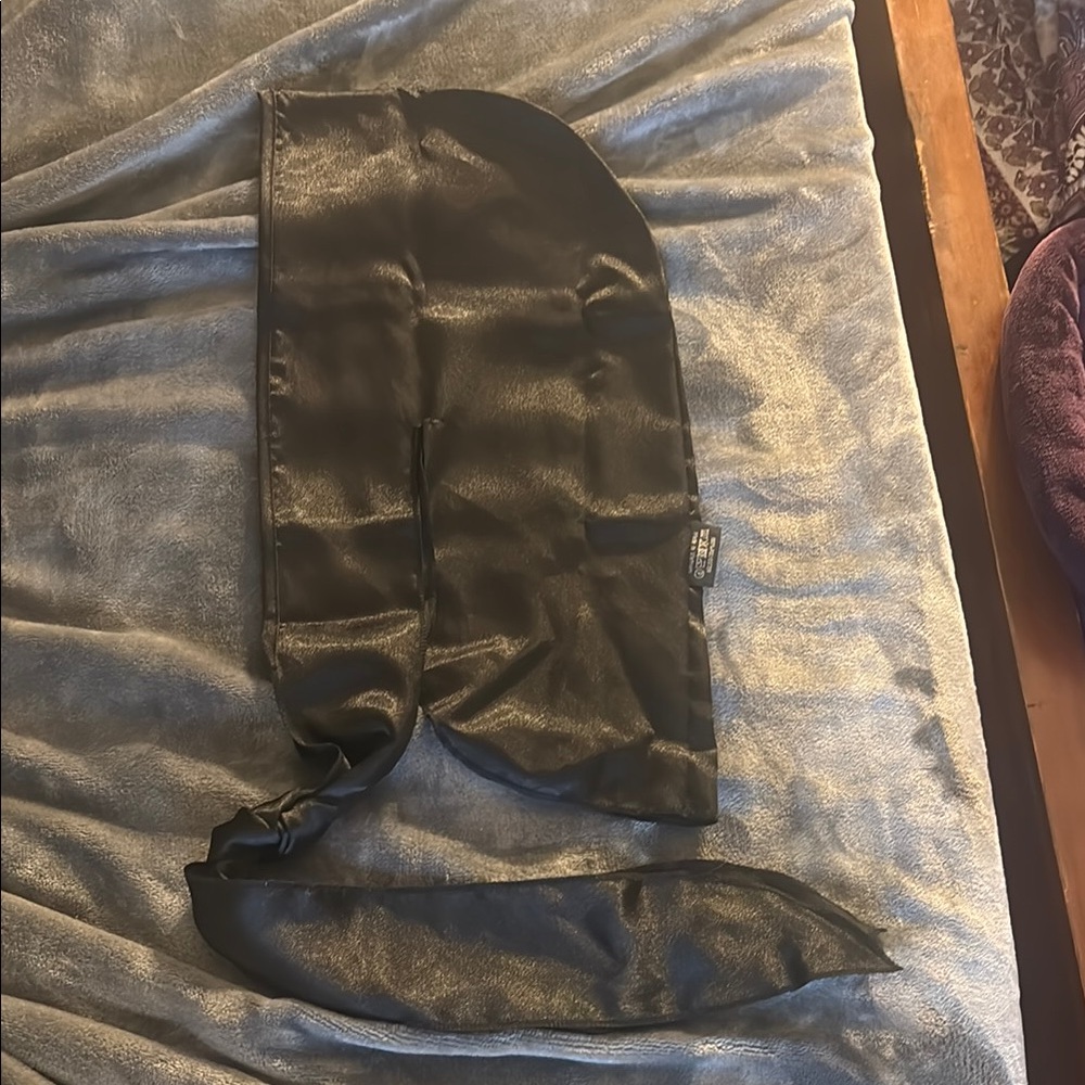 EVOLVE Black silk durag